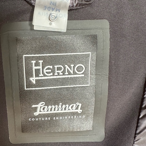 HERNO Glazed Ripstop Down Jacket - Picture 5 of 12